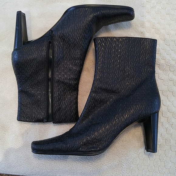 Ann Marino Shoes - 💥Ann Marino Boots💥